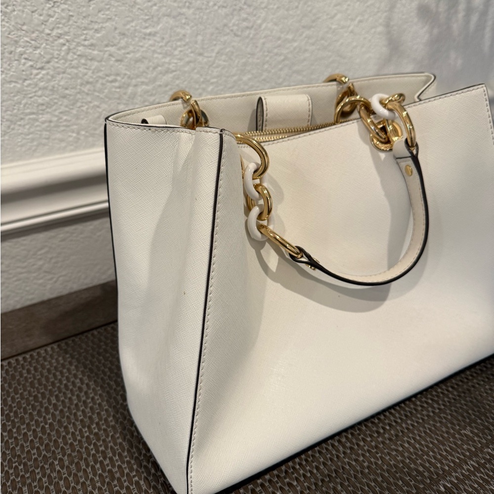 Elegant White Tote Bag with Gold Accents